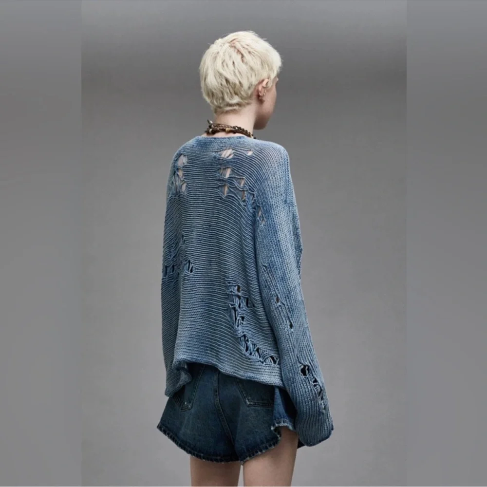 R13 Distressed Boyfriend Crewneck Sweater in Indigo Blue Size XS - Picture 5 of 13